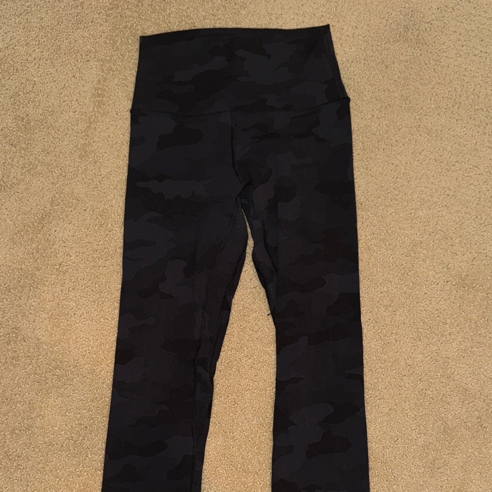 Lululemon Athletica Black Camouflage Align Leggings 25 in